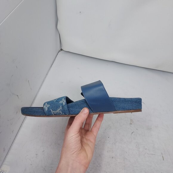 Louis Vuitton Denim Blue Buckle Bom Dia Monogram Flat Sandal - Picture 9 of 15